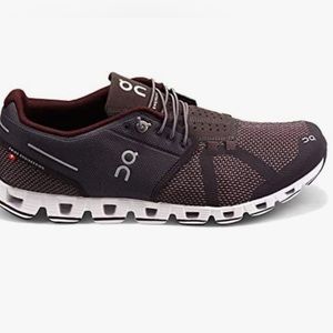 On Running cloud in purple size 11